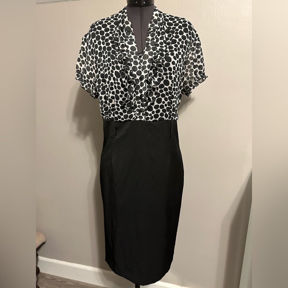 Olivia Matthews Shortsleeve Dress